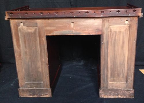 AN EARLY 19TH CENTURY MAHOGANY DESK OR DRESSING TABLE - ADDITIONAL PHOTO 8