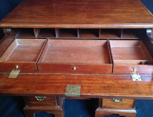 18TH CENTURY MAHOGANY SECRETAIRE KNEEHOLE DESK - ADDITIONAL PHOTO 6