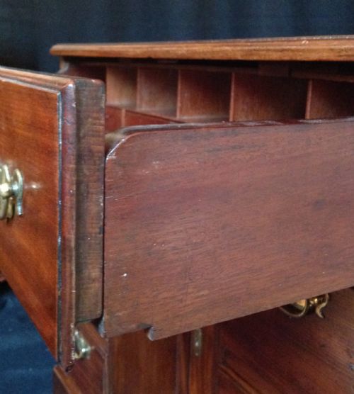 18TH CENTURY MAHOGANY SECRETAIRE KNEEHOLE DESK - ADDITIONAL PHOTO 10