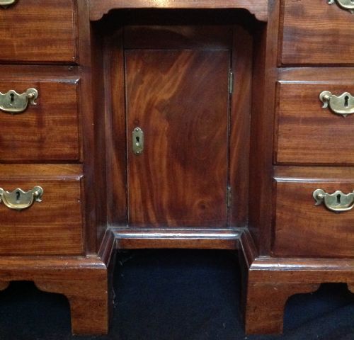 18TH CENTURY MAHOGANY SECRETAIRE KNEEHOLE DESK - ADDITIONAL PHOTO 13