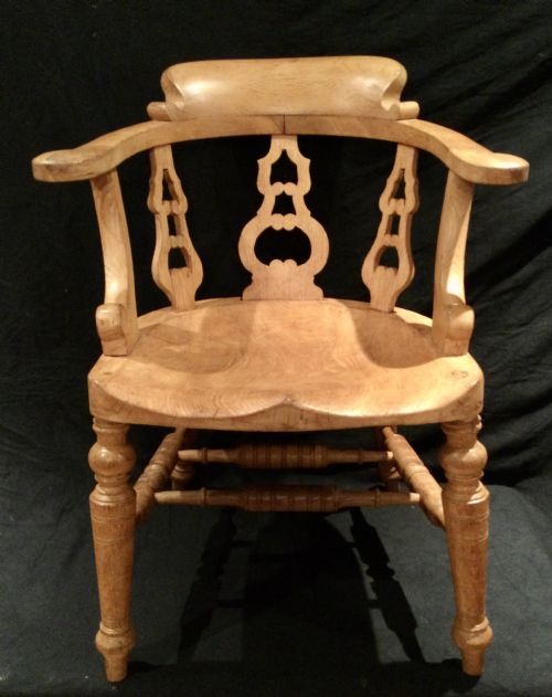 FOUR CHAIRS - ADDITIONAL PHOTO 3