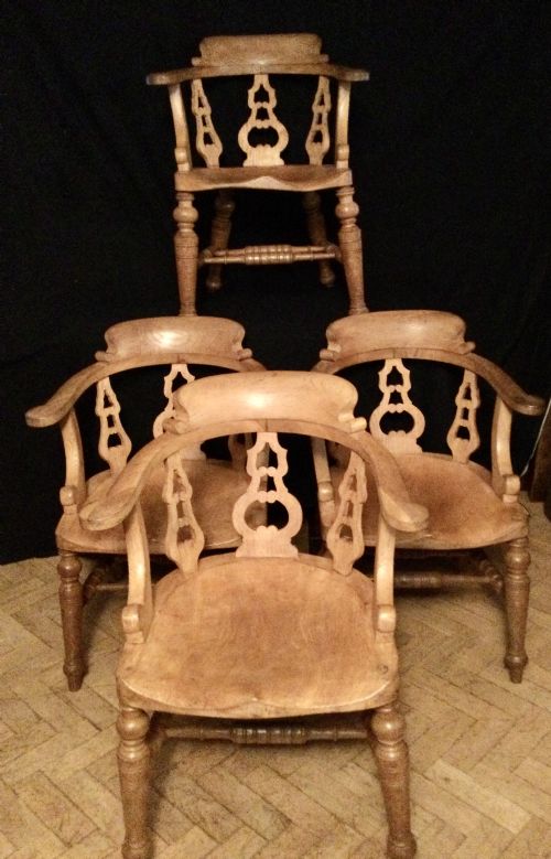 FOUR CHAIRS - ADDITIONAL PHOTO 10