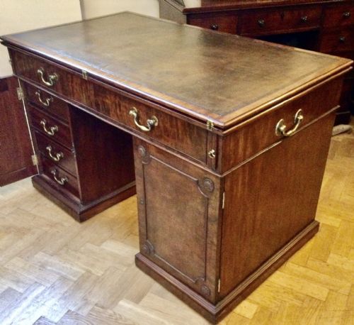 MAHOGANY DESK