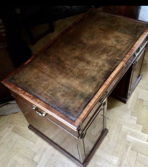 MAHOGANY DESK - ADDITIONAL PHOTO 6
