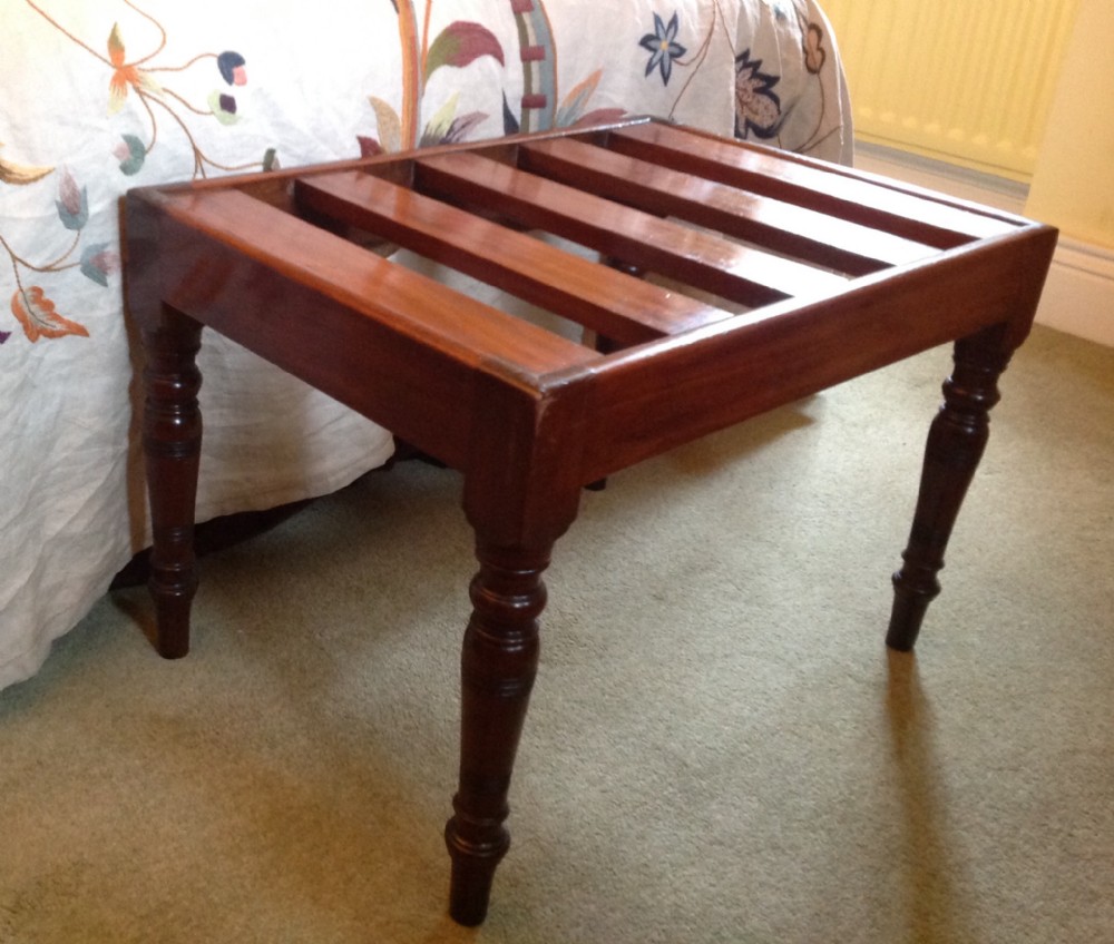 Mahogany luggage suitcase stand