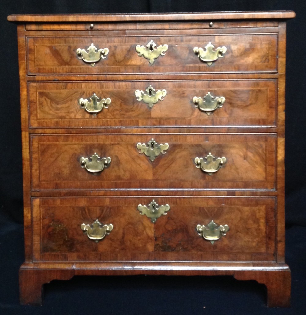 Small 18th Century Walnut Chest of drawers