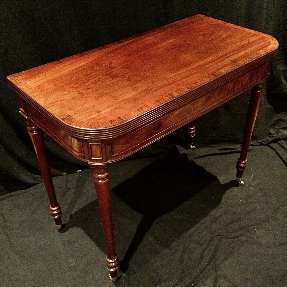 Mahogany tea table