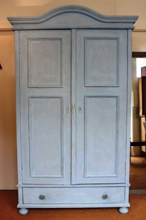 Beautiful Victorian Antique Wardrobe
