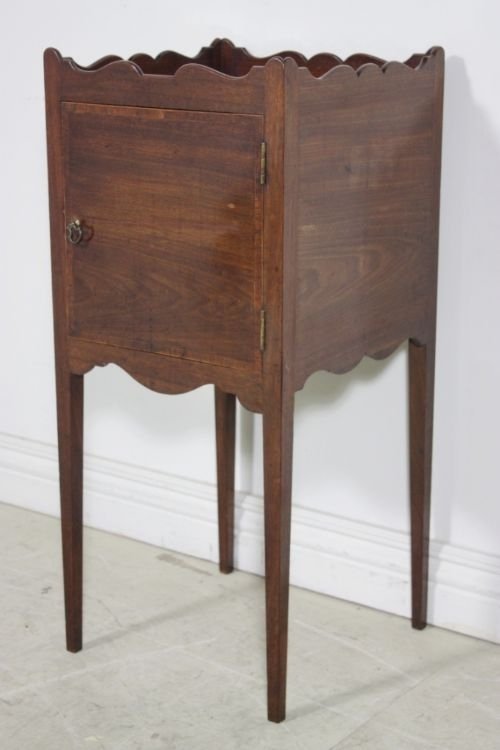 Georgian Antique Mahogany Bedside/pot Cupboard