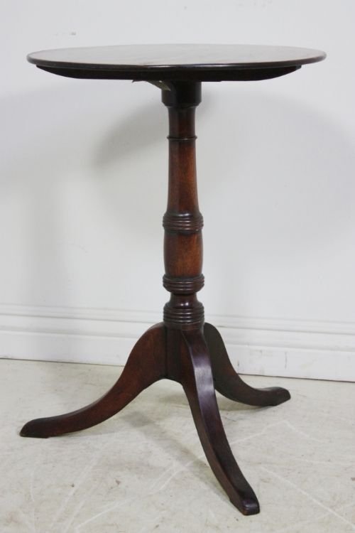 Georgian Antique Mahogany Tripod Table