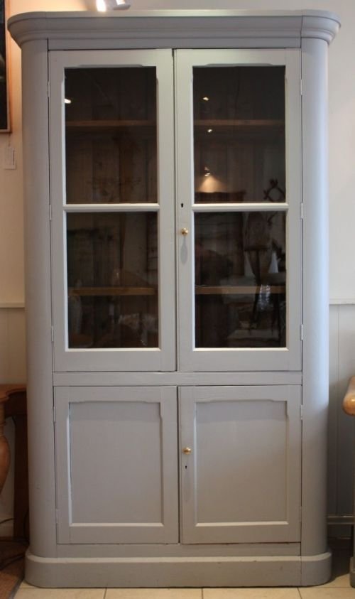 Elegant Victorian Antique Pine Bookcase/cupboard