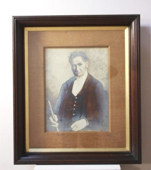 Quality Antique Victorian Oak Frame