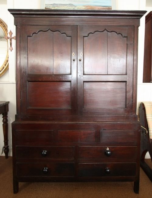 18th Century Georgian Livery Cupboard
