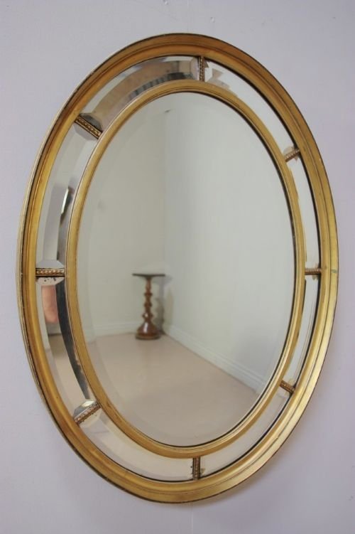 Elegant Antique Oval Gilt Mirror