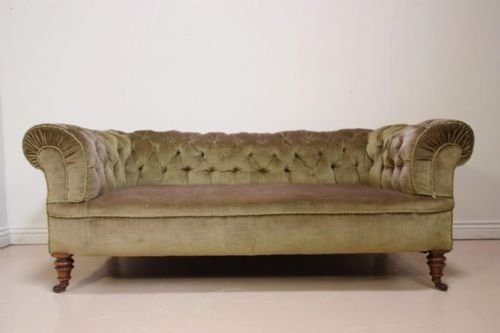 English Antique Victorian Chesterfield Sofa