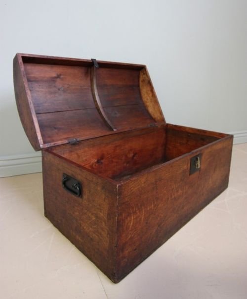 Georgian Antique Dome Topped Trunk/box