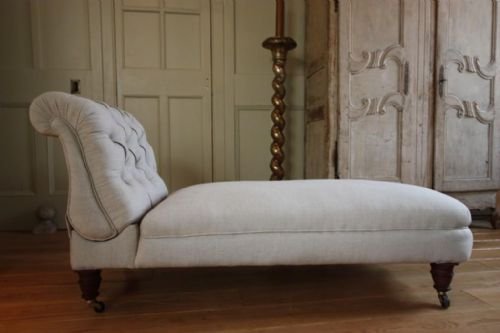 Victorian Antique Daybed in Natural Linen