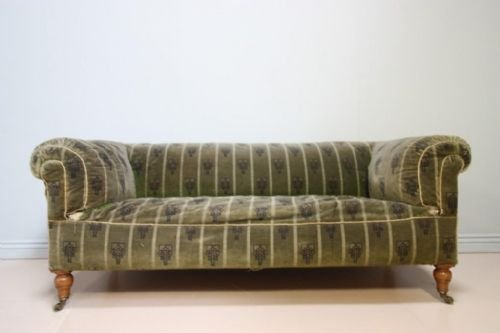 Victorian Antique Oak Chesterfield Sofa/settee