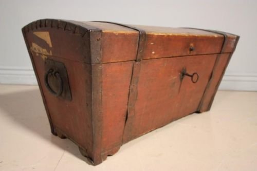 Original Swedish Antique Painted Pine Trunk/box