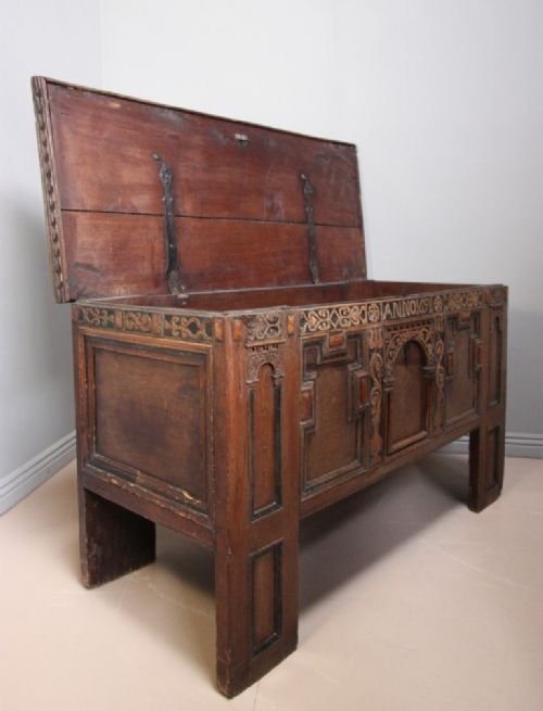 fig 1. Large 17th Century Antique Oak Coffer/Box/Kist.
