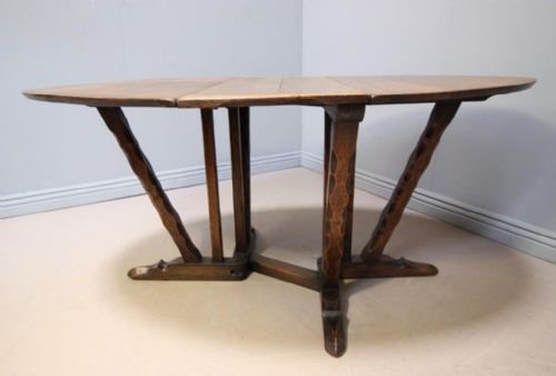 Superb Cotswold School Oak Table by Romney Green