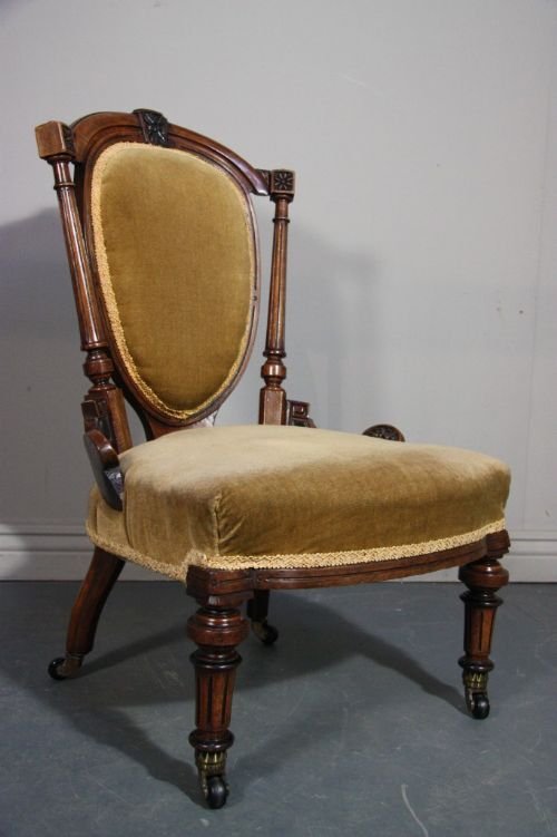 Quality Antique Walnut Side/occasional Chair