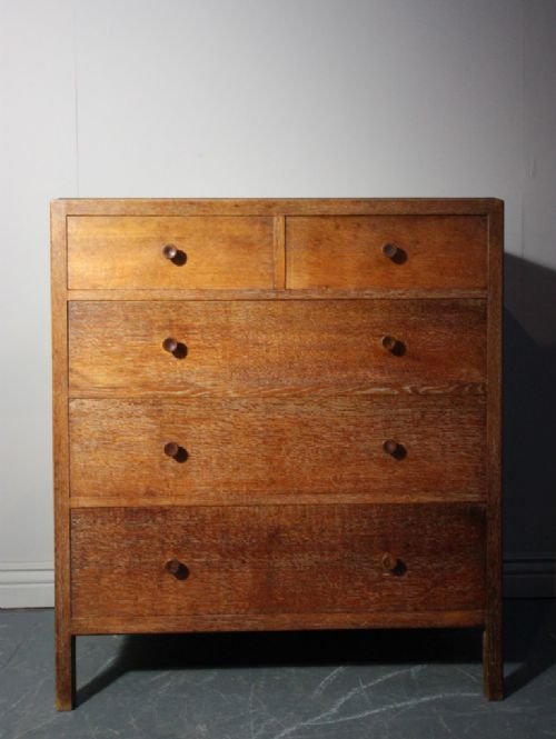 1920'S 'Heals' Oak Chest of Drawers.