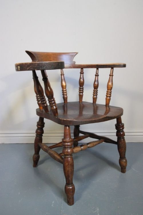 Antique Elm Smokers Bow/ Captains Chair