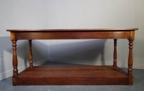fig 1. Beautiful Antique Walnut Drapers Centre Table.