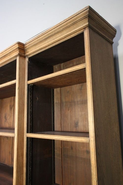 fig 2. Wonderful Antique Oak Break Fronted Bookcase.
