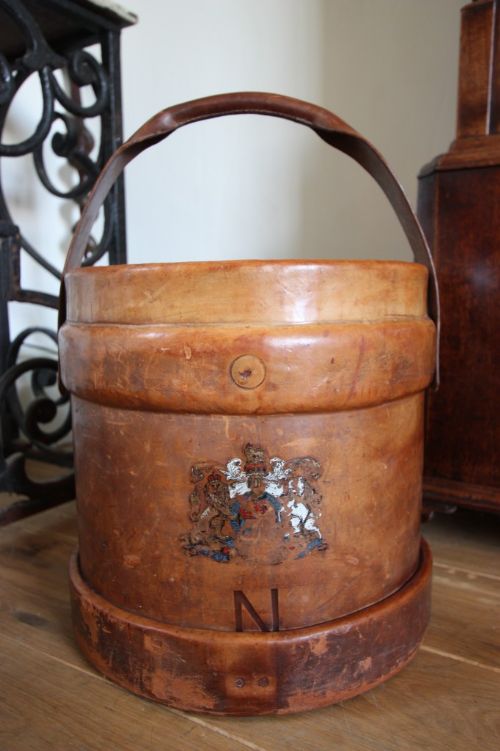 Antique Leather Shell Case/waste Paper Bin