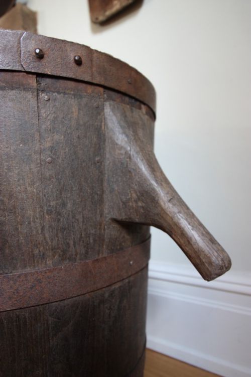 fig 1. French Antique Chestnut Grape Hod.