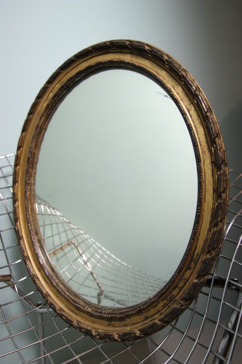 Mid 19th Century Antique Oval Gilt Mirror.