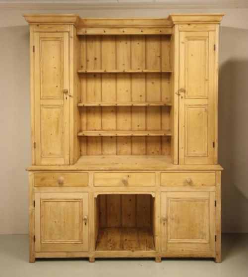 Wonderful Antique Pine Welsh Kitchen Dresser
