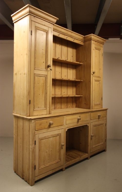 fig 1. Wonderful Antique Pine Welsh Kitchen Dresser