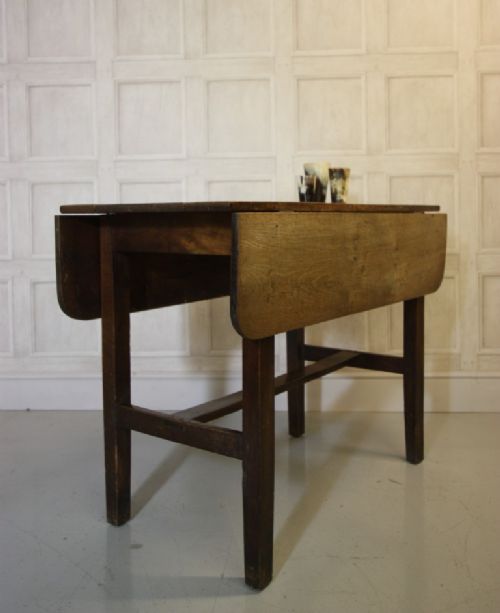 Primitive Antique Oak Drop Leaf Supper Table