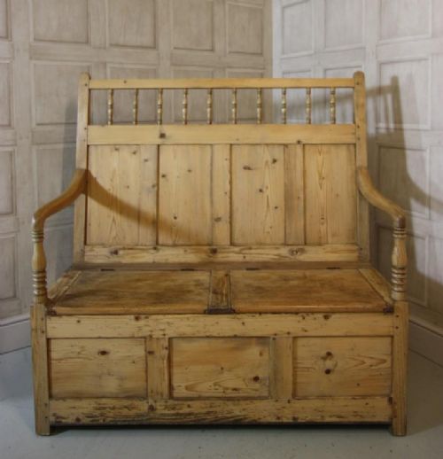 19th Century Welsh Antique Box Seat Settle