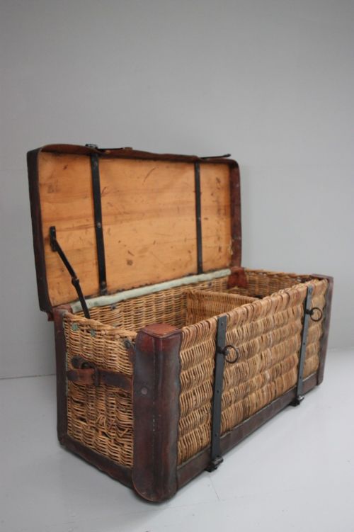 fig 1. Fabulous Quality 1920's English Car Picnic Hamper