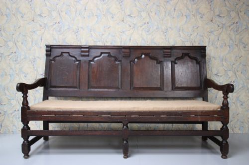 18th Century Period Oak Antique Settle