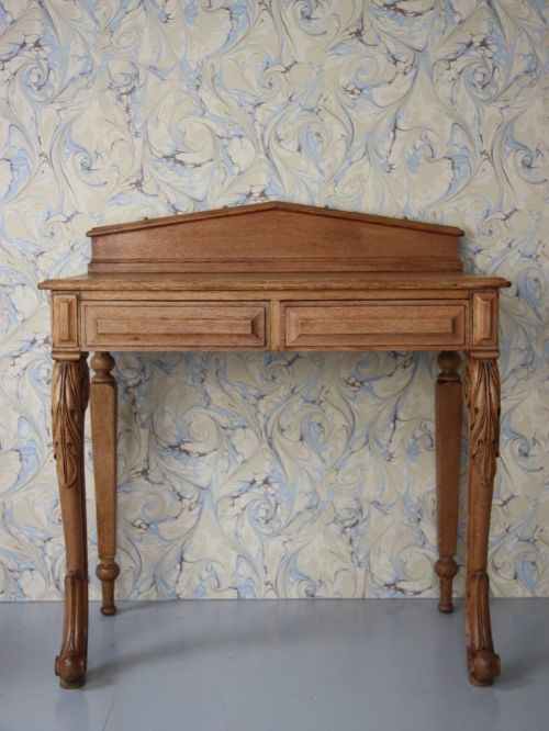 fig 1. Decorative Antique Oak Console Table