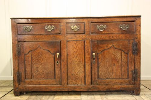 18th C Antique Oak Dresser Base. Great Patina.