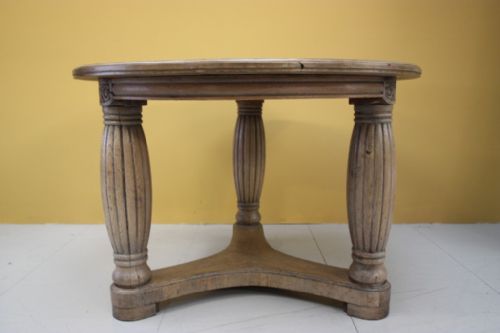 fig 1. Impressive Pale Oak Circular Centre Antique Table
