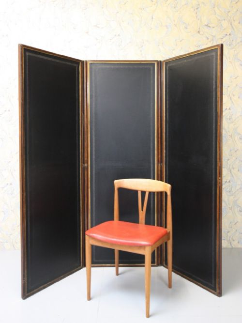 fig 1. English Country House Antique Mahogany Screen.