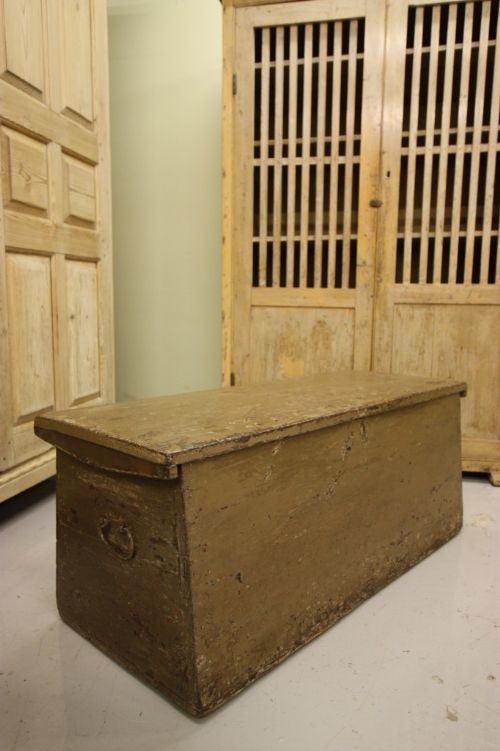 Georgian Antique Ship's Trunk in Original Paint