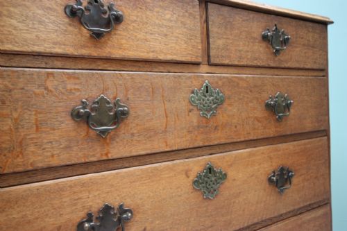 fig 2. English 18th Century Antique Oak Chest of Drawers