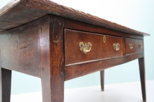 fig 2. Georgian Oak Westmoreland Serving Table.