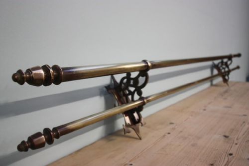 For Above the Aga.
english Antique Brass Kitchen Range Clothes Rail.