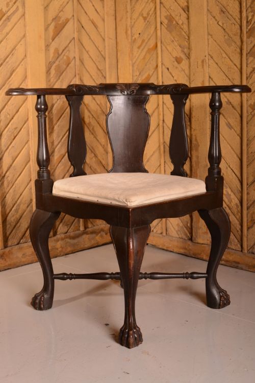 Superb Quality Antique Mahogany Corner Chair