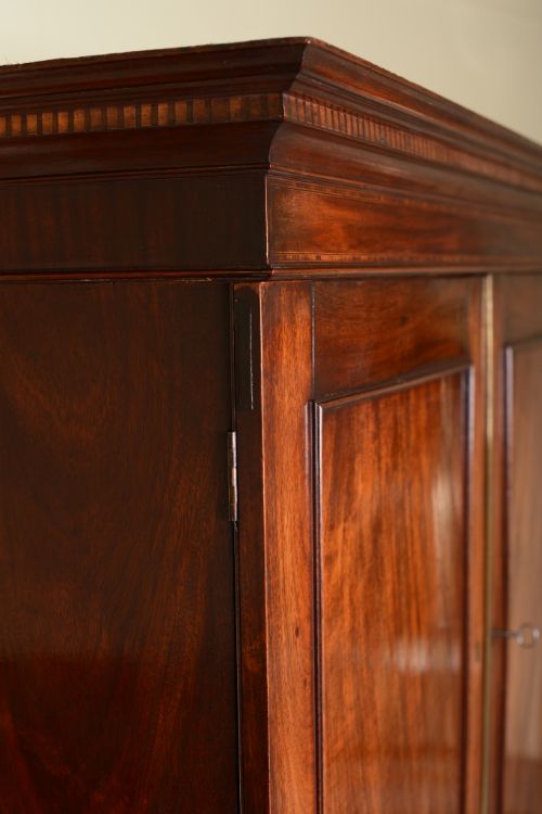 fig 2. Superb Georgian Antique Mahogany Linen Press Cupboard