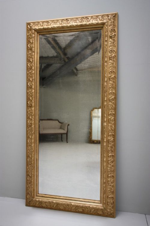 Decorative English Antique Gilt Mirror